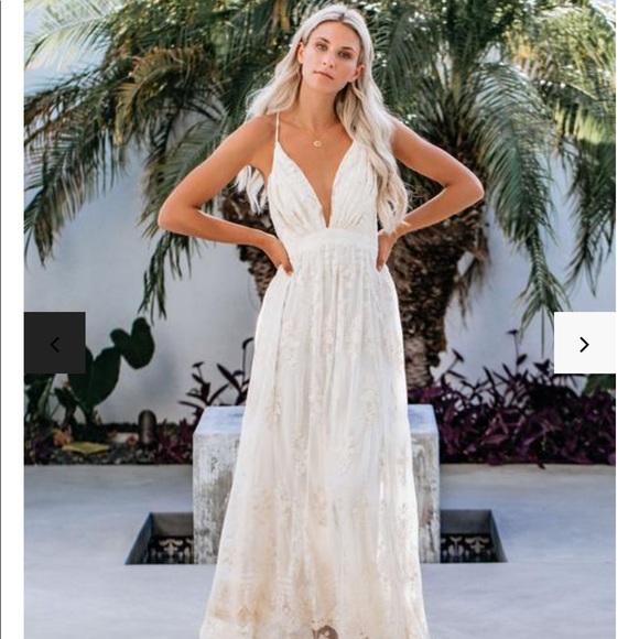 Vici lace maxi dress Clearance